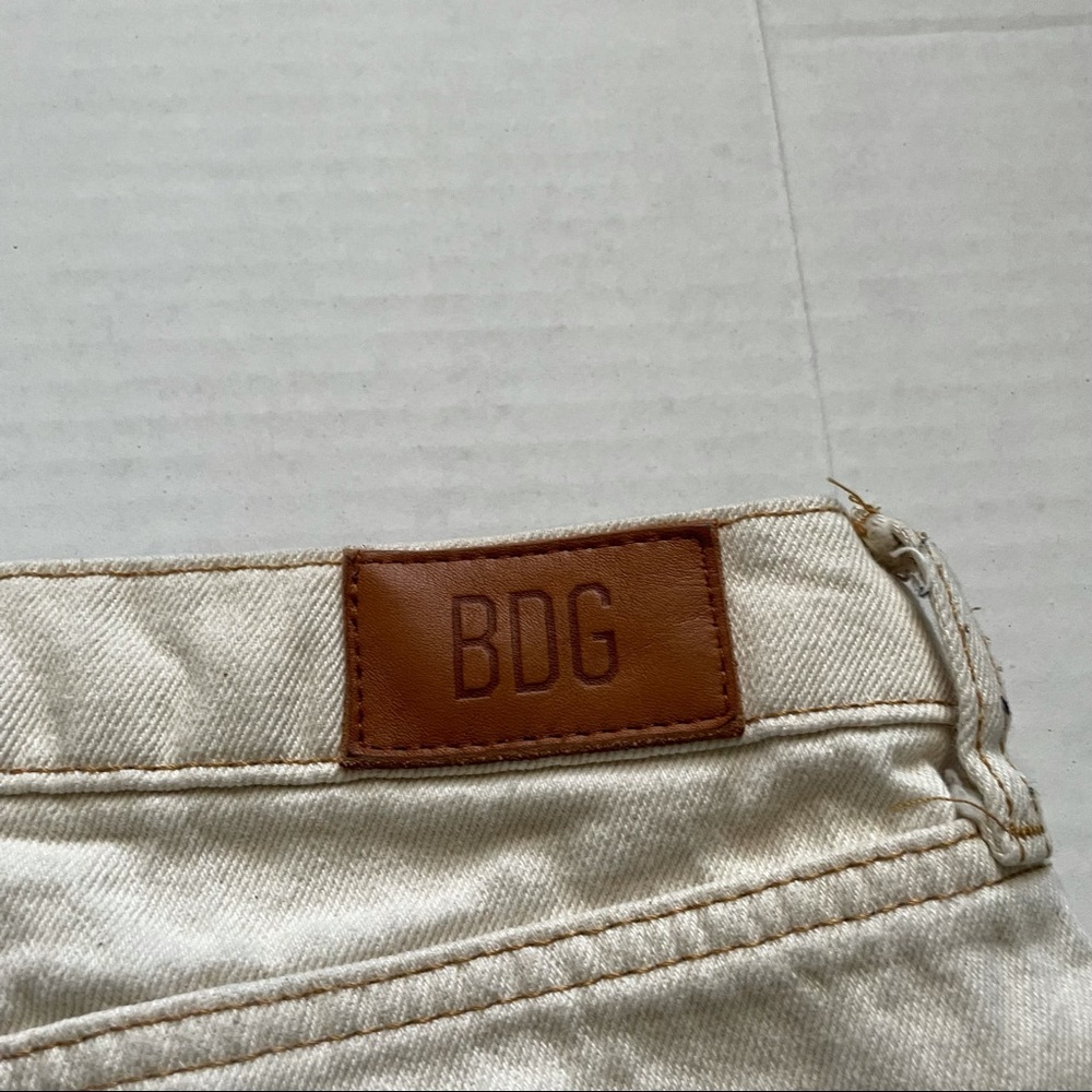 Womens Beige BDG Denim Shorts W28